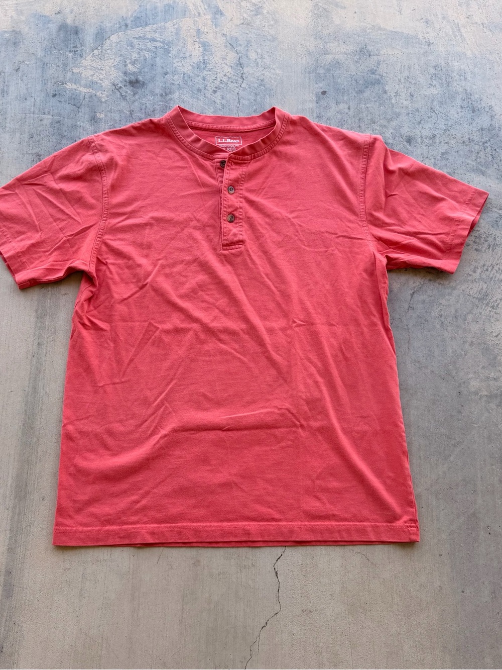 L.L. Bean Men's Coral Red Henley Short Sleeve Shirt